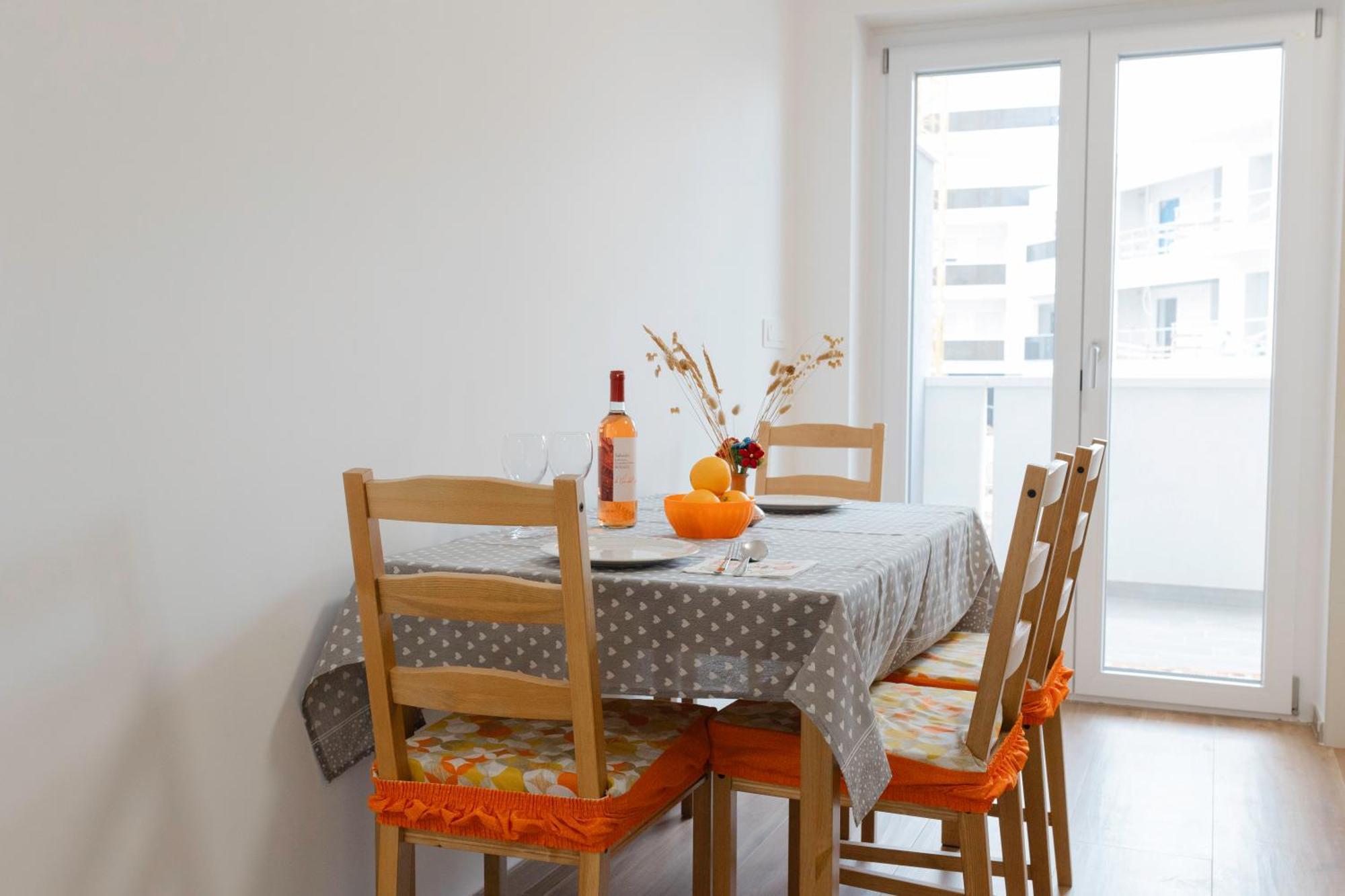 Prima Classe - With Private Garage - Apartment