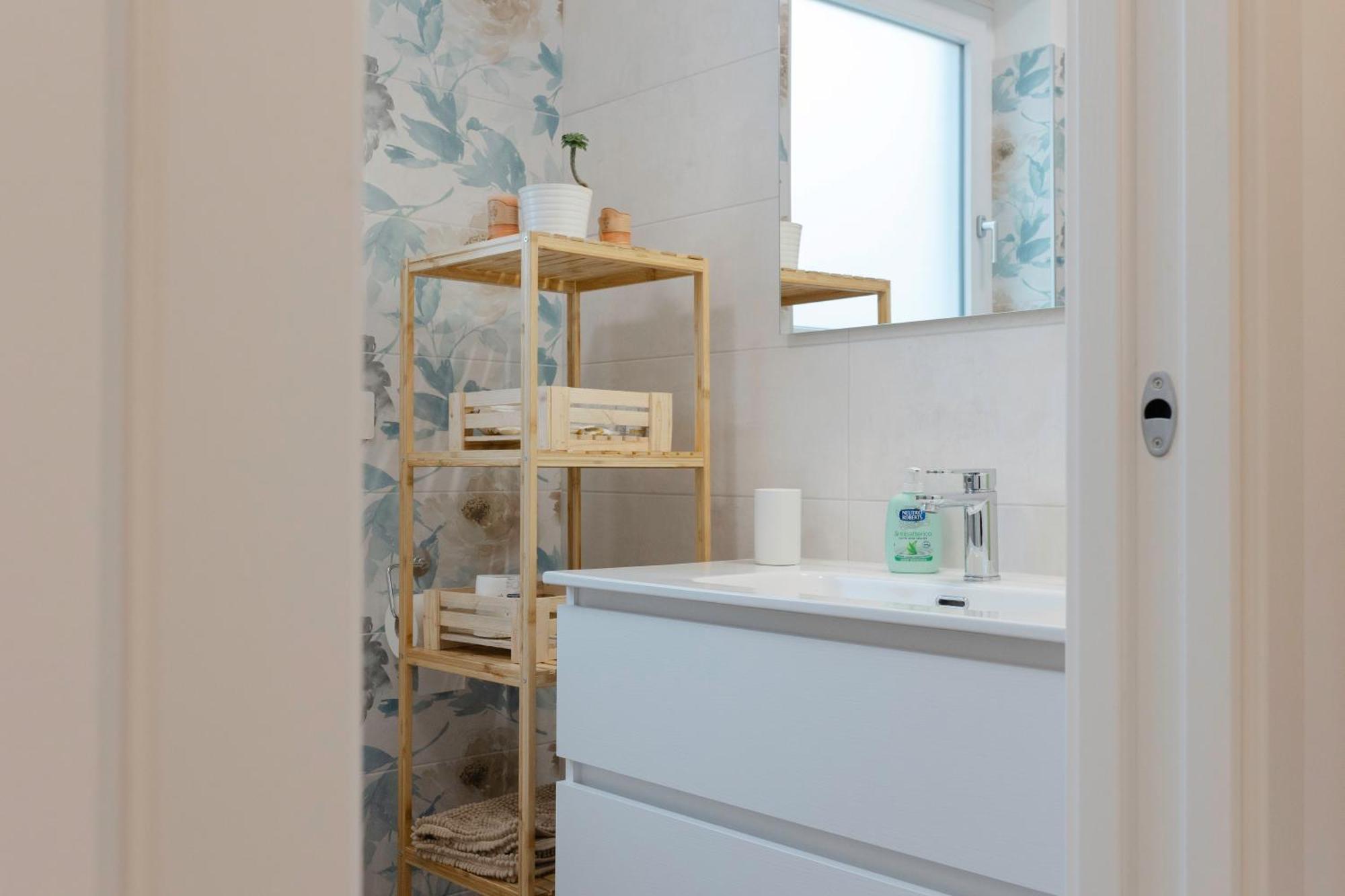Prima Classe - With Private Garage - Apartamento